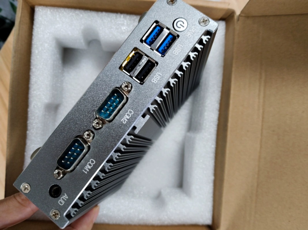 Untuk Mini Industrial PC, Quad - Fanless Industrial Pc Rs485 Core I7 ulasan dan harga